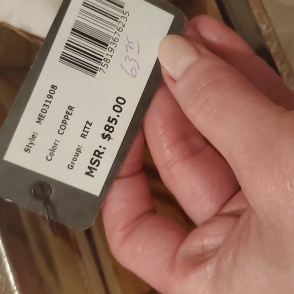 Evening Clutch - Picture 4 of 4